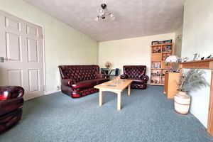 Lounge/Diner- click for photo gallery